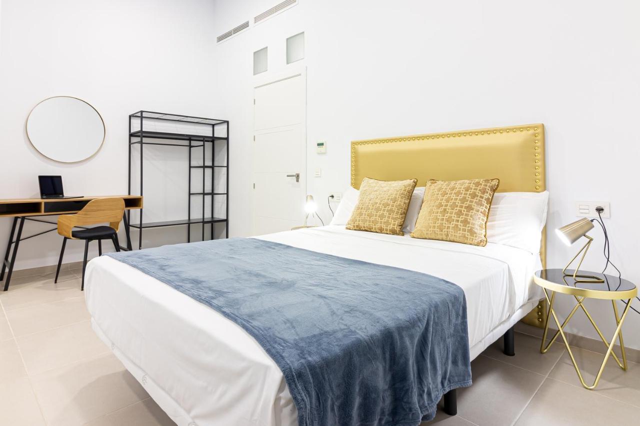 Апартаменты Malaga Center Flat Mariblanca 12 Sun & Terrace Boutique Экстерьер фото