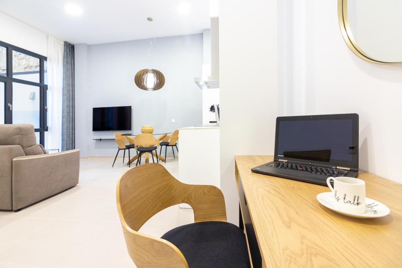 Апартаменты Malaga Center Flat Mariblanca 12 Sun & Terrace Boutique Экстерьер фото