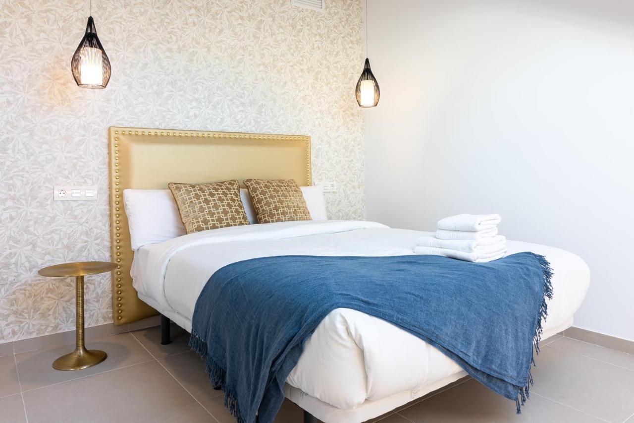 Апартаменты Malaga Center Flat Mariblanca 12 Sun & Terrace Boutique Экстерьер фото