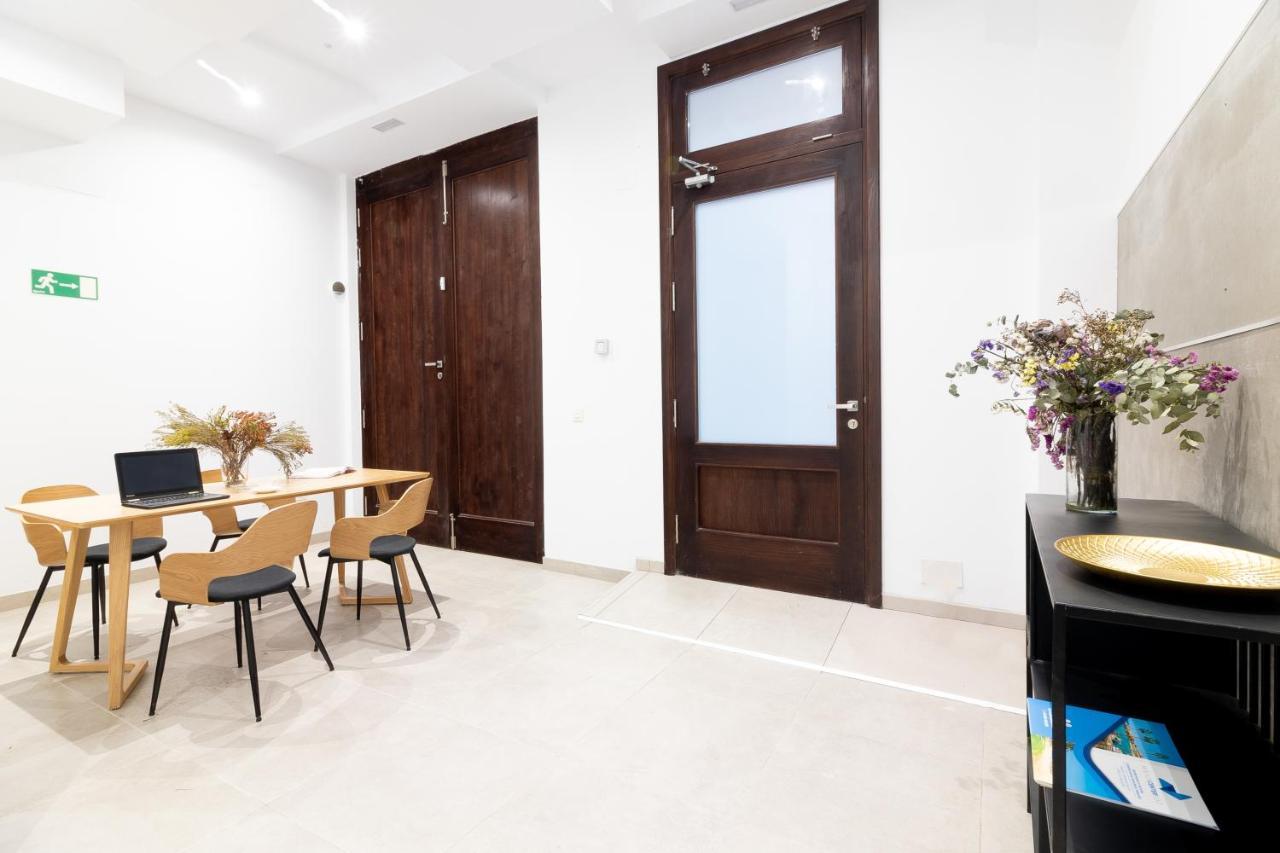 Апартаменты Malaga Center Flat Mariblanca 12 Sun & Terrace Boutique Экстерьер фото